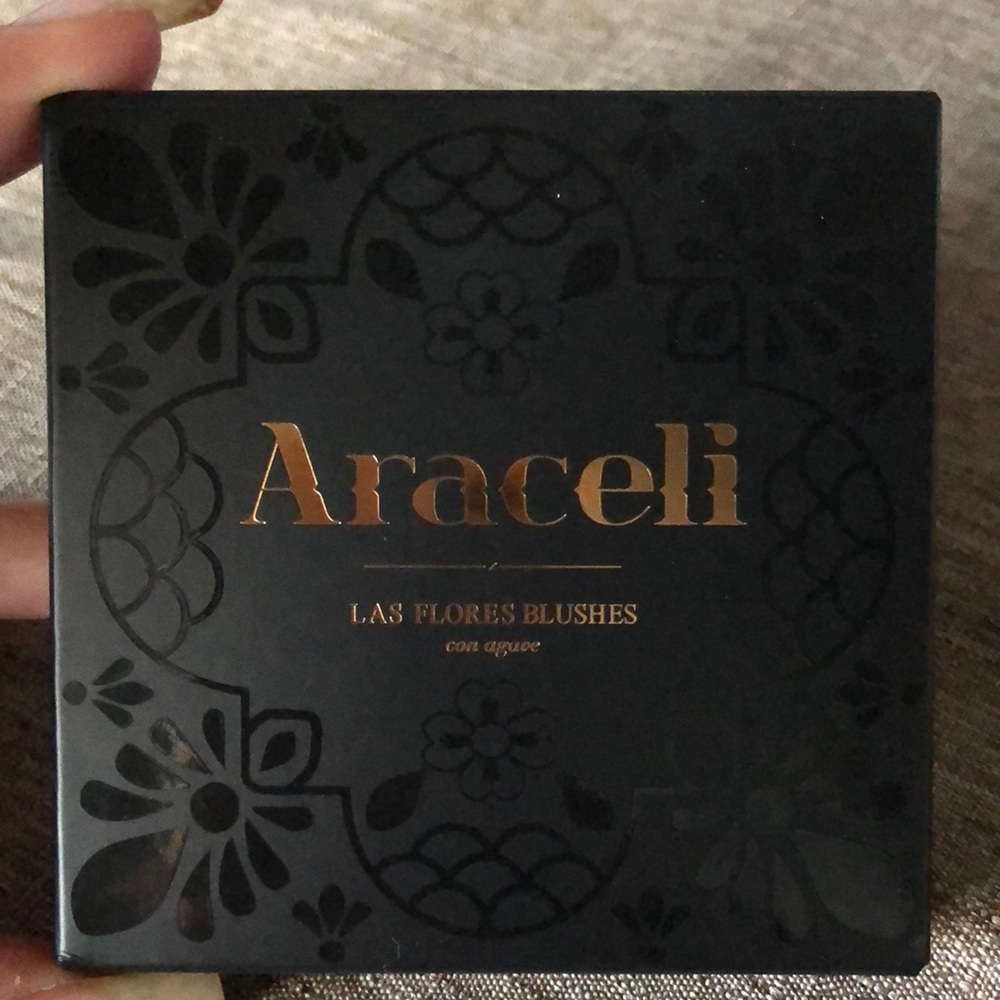 Araceli blush